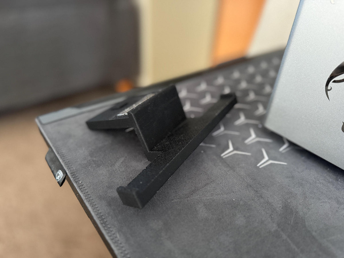 Secretlab Magnus dual headset holder